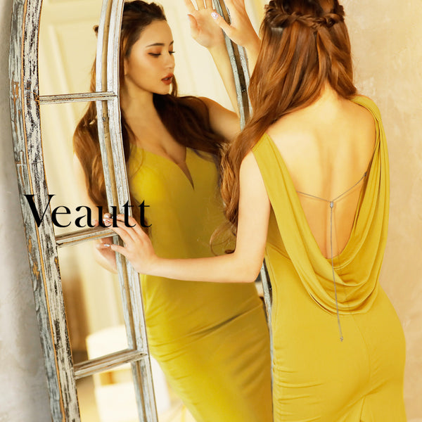 [バックチェーンドレープオープンミディアムタイトドレス]Veautt(ヴュート)|VT02223