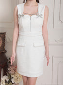 an/AOC-3829/ミニドレス/キャバドレス/ワンピース/ビジューチェーン/リボンモチーフ/ストレッチ/ツイード/ノースリーブ/フロントジップ/タイト