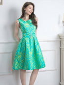 ERUKEI/C2699/エルケイ/グリーン/イエロー/プリント/パールビジュー/ウエストマーク/ノースリーブ/フレア/Aライン/ミディアムドレス/ワンピース