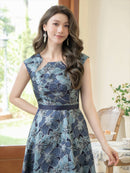 ERUKEI/C33483/エルケイ/ピンク/シルバー/ネイビー/レッド/ジャガード/アシメントリー/ノースリーブ/フラワープリント/Aライン/ミディアムドレス/ワンピース