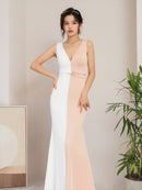 ERUKEI/ホワイト×ブラック/ホワイト×ベージュ/バイカラー/ノースリーブ/Vネック/ロングドレス/大きいサイズあり/E32105