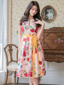 ERUKEI/S33244/フラワープリント/ノースリーブ/Aライン/花柄プリント/ハイウエスト/ワンピース/ドレス/ミディアム/ウエストリボン